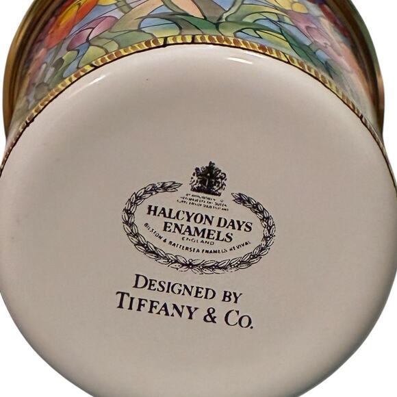 Tiffany & Co Halcyon Days Enamel Trinket Pill Box "Tiffany Tulips" w/box - Picture 3 of 12